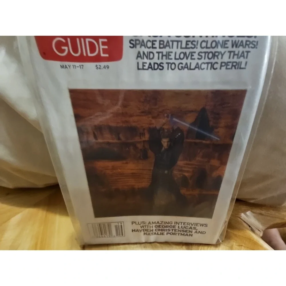 TV Guide Magazine 5x7, #19 Star Wars The Dark Slide, Ep II 3-D‎ May 11-17, 2002